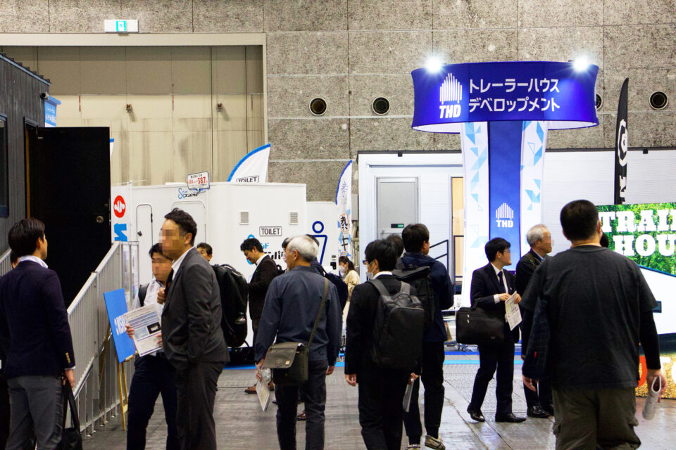 アンドコンパクトが「第１回 大阪トレーラーハウスショーに出展