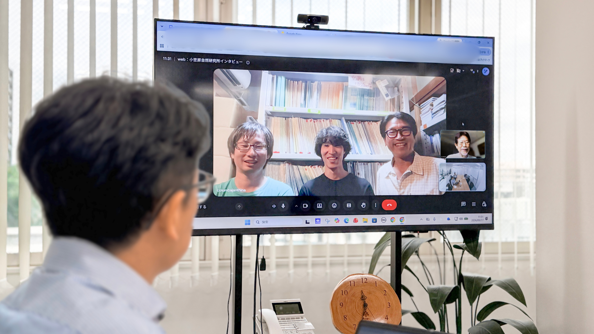 ベースアンドコンパクトを「絶滅危惧種の飼育施設」としてご利用いただいている小笠原自然文化研究所の皆様とのオンラインインタビューの様子